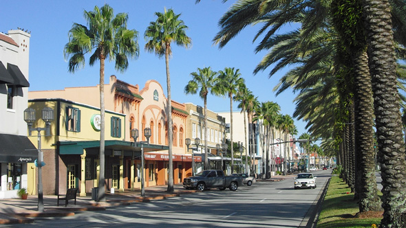 Downtown-shopping-street