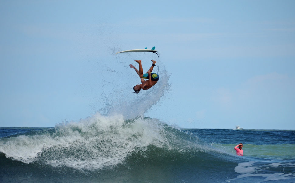 Surfer_The_Rocks_1_09_2018 Surfer_The_Rocks_1_09_2018